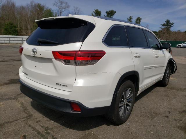 Photo 4 from auction – 2018 TOYOTA HIGHLANDER with VIN 5TDJZRFHXJS880604