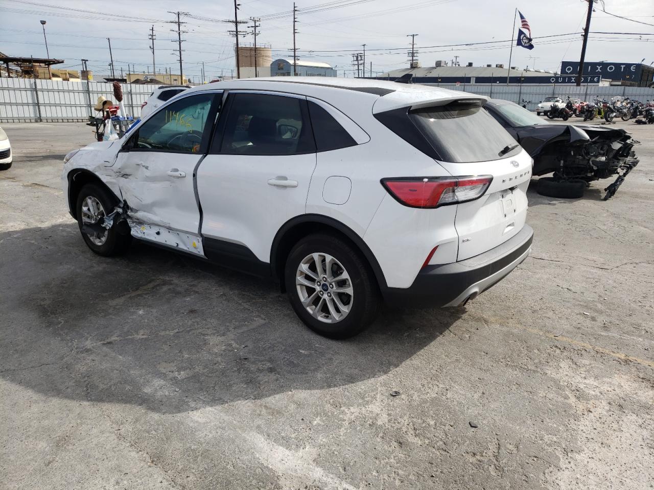 Photo 3 from auction – 2020 FORD ESCAPE SE with VIN 1FMCU0G60LUA57271