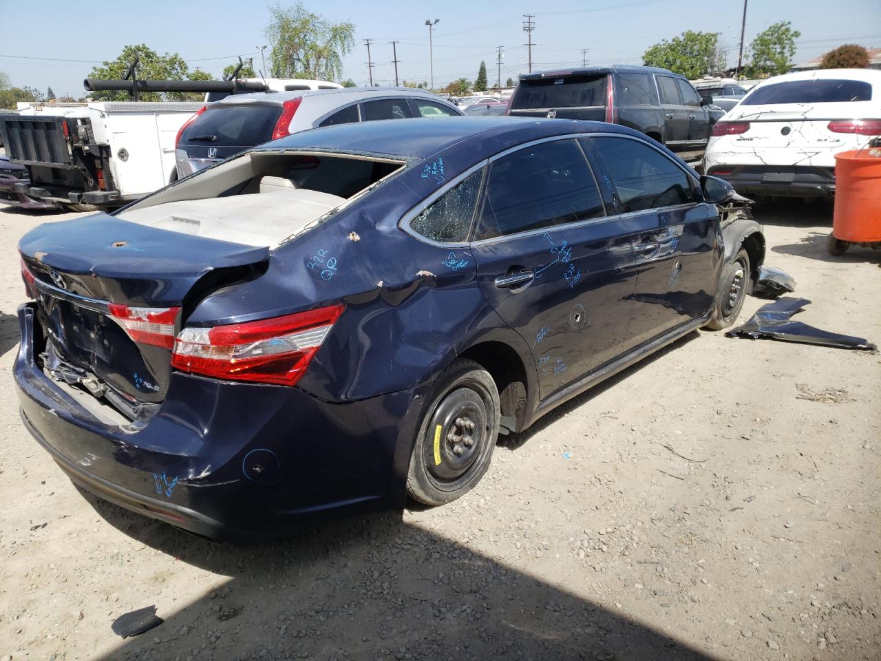 Photo 4 from auction – 2014 TOYOTA AVALON BAS with VIN 4T1BK1EB5EU105356