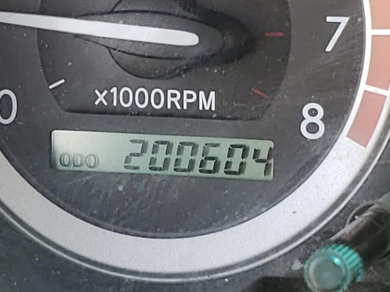 Zdjęcie 8 z aukcji – 2004 TOYOTA SIENNA z VIN 5TDBA22C84S019875