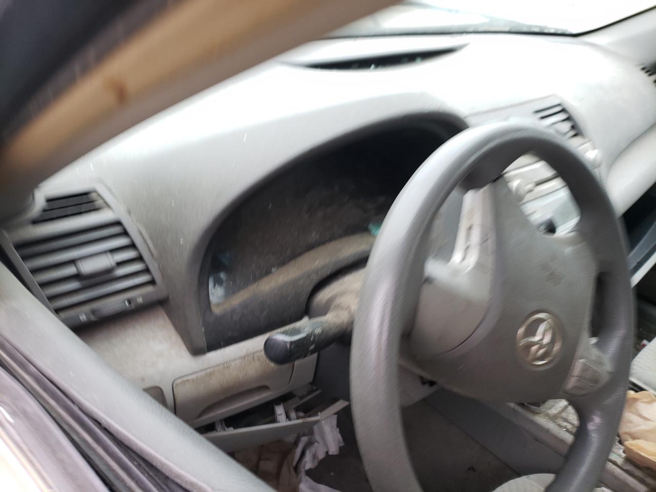 Photo 8 from auction – 2009 TOYOTA CAMRY with VIN 4T1BE46K49U304749