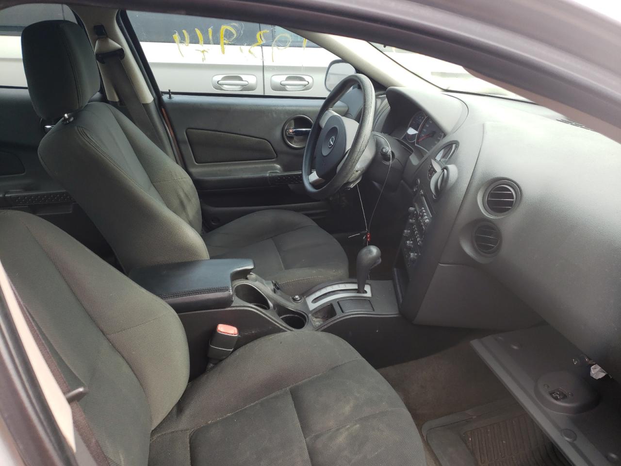 Photo 5 from auction – 2004 PONTIAC GRAND PRIX with VIN 2G2WP522941195435