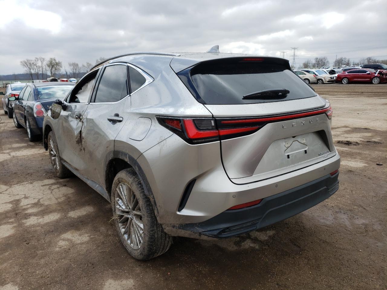Photo 3 from auction – 2022 LEXUS NX with VIN JTJHKCEZ5N5000377