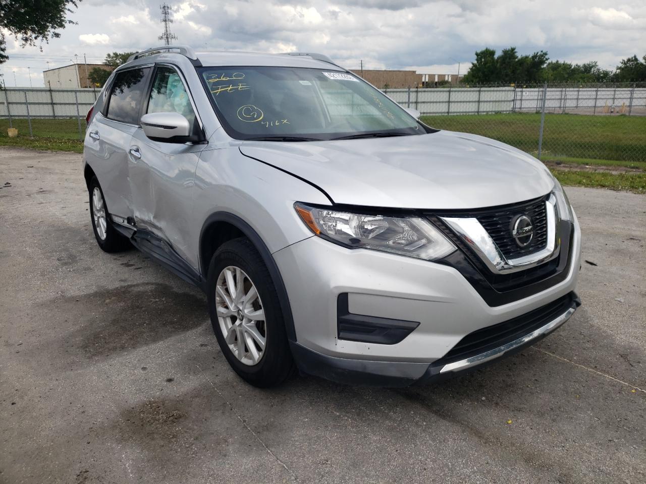 Photo 1 from auction – 2018 NISSAN ROGUE S with VIN 5N1AT2MT5JC813700