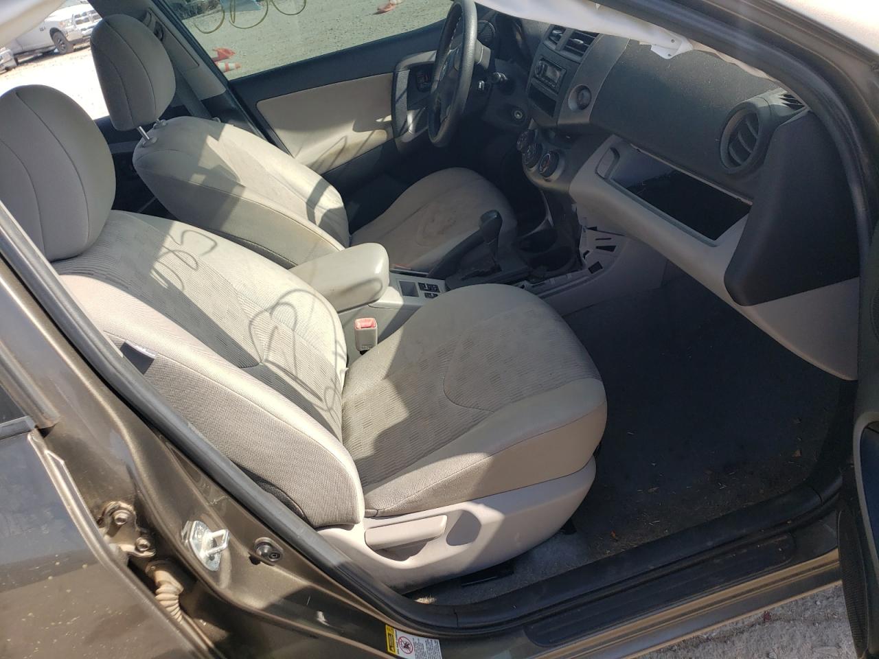 Photo 5 from auction – 2011 TOYOTA RAV4 with VIN 2T3BF4DV1BW085109