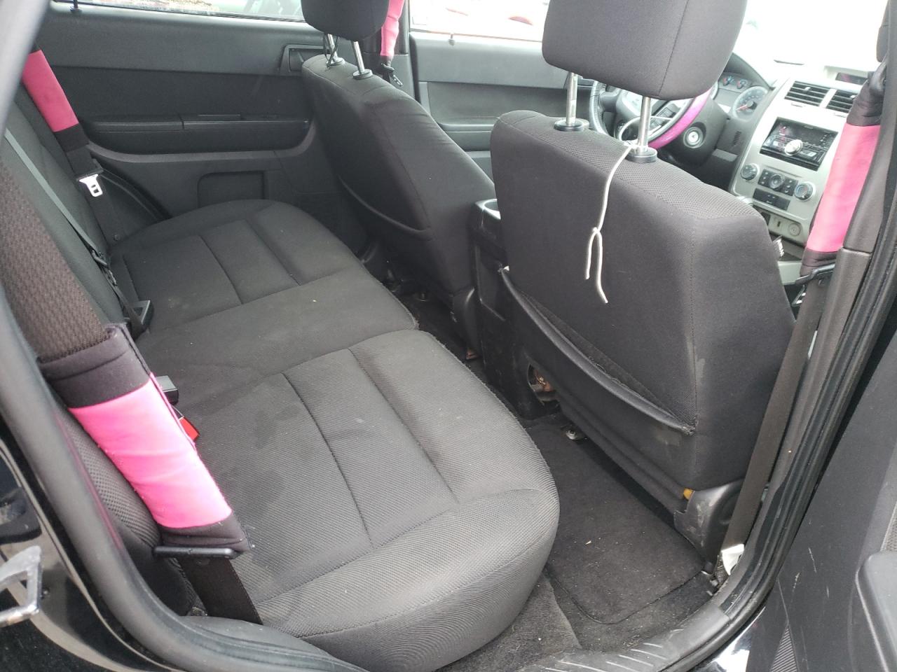 Photo 6 from auction – 2010 FORD ESCAPE XLT with VIN 1FMCU0D70AKA30514