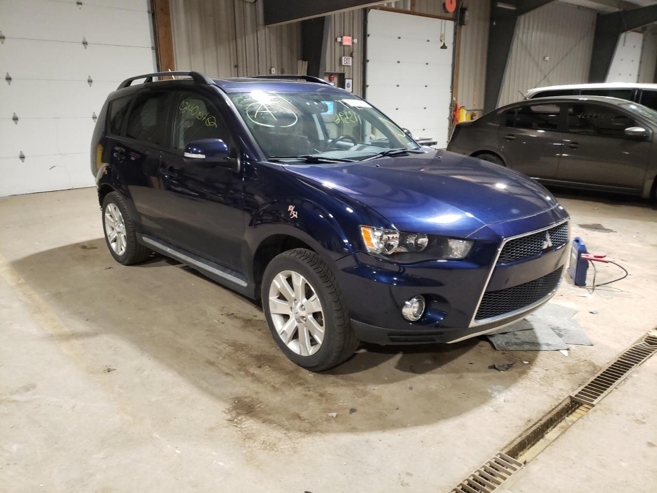 MITSUBISHI OUTLANDER 2012 with VIN JA4JT3AW7CU030037 - Photo from auction
