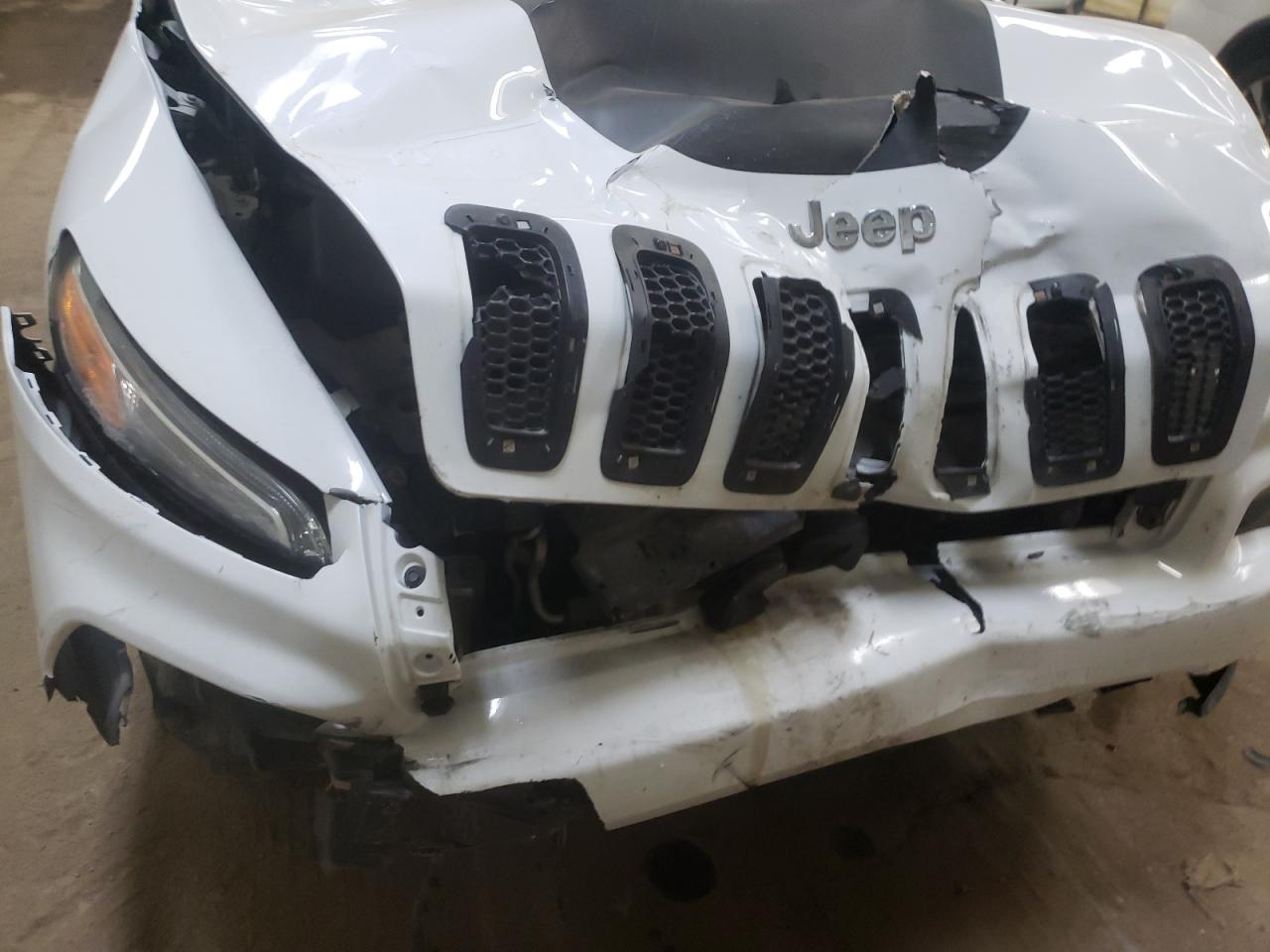 Photo 9 from auction – 2014 JEEP CHEROKEE L with VIN 1C4PJMCS2EW226304