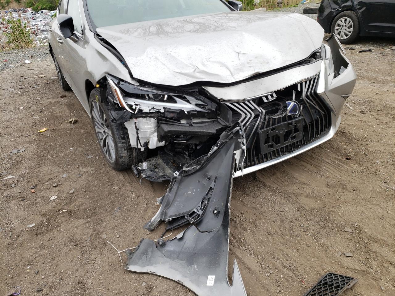 Photo 9 from auction – 2020 LEXUS ES 300H with VIN 58AD21B11LU005183