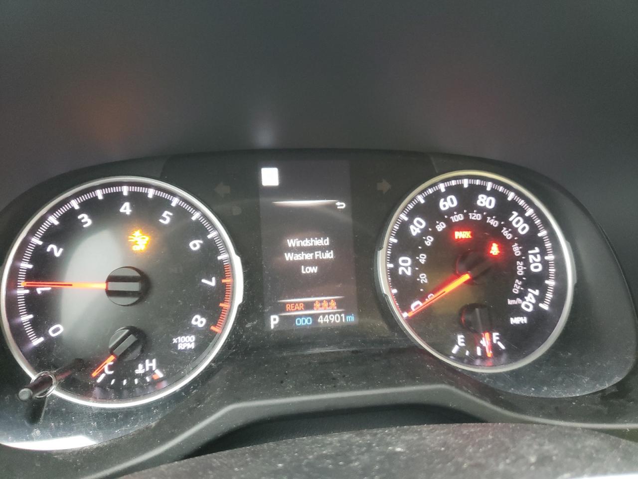 Photo 8 from auction – 2019 TOYOTA RAV4 XLE with VIN 2T3P1RFV2KC022357