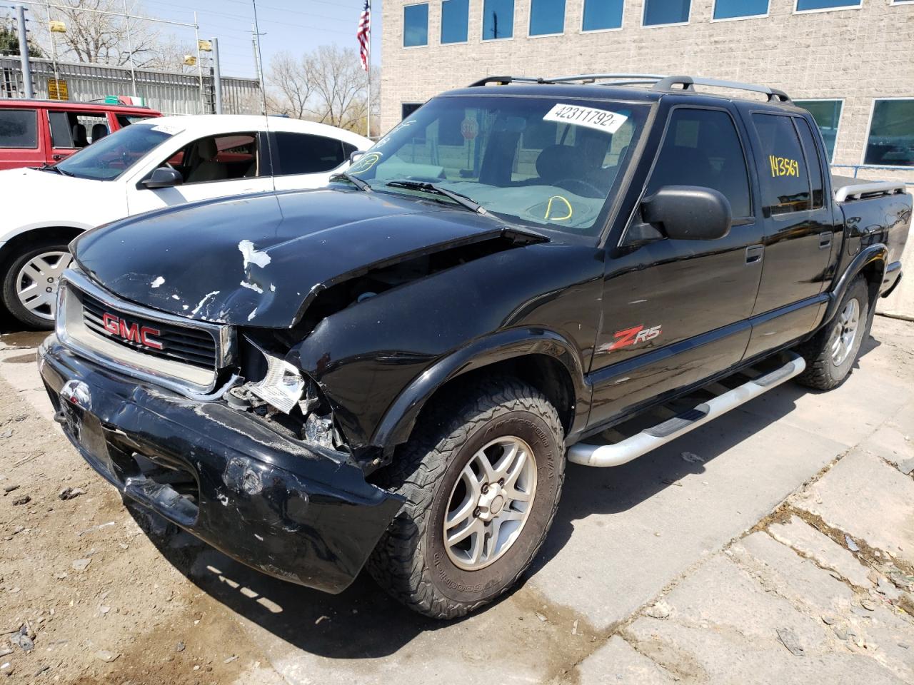 Photo 2 from auction – 2003 GMC SONOMA with VIN 1GTDT13X83K129118