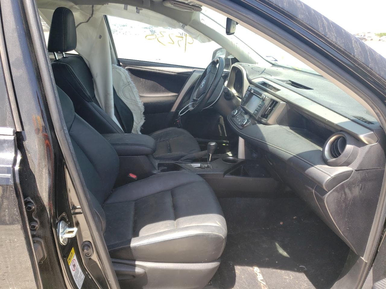 Photo 5 from auction – 2015 TOYOTA RAV4 LIMIT with VIN 2T3YFREV1FW146972