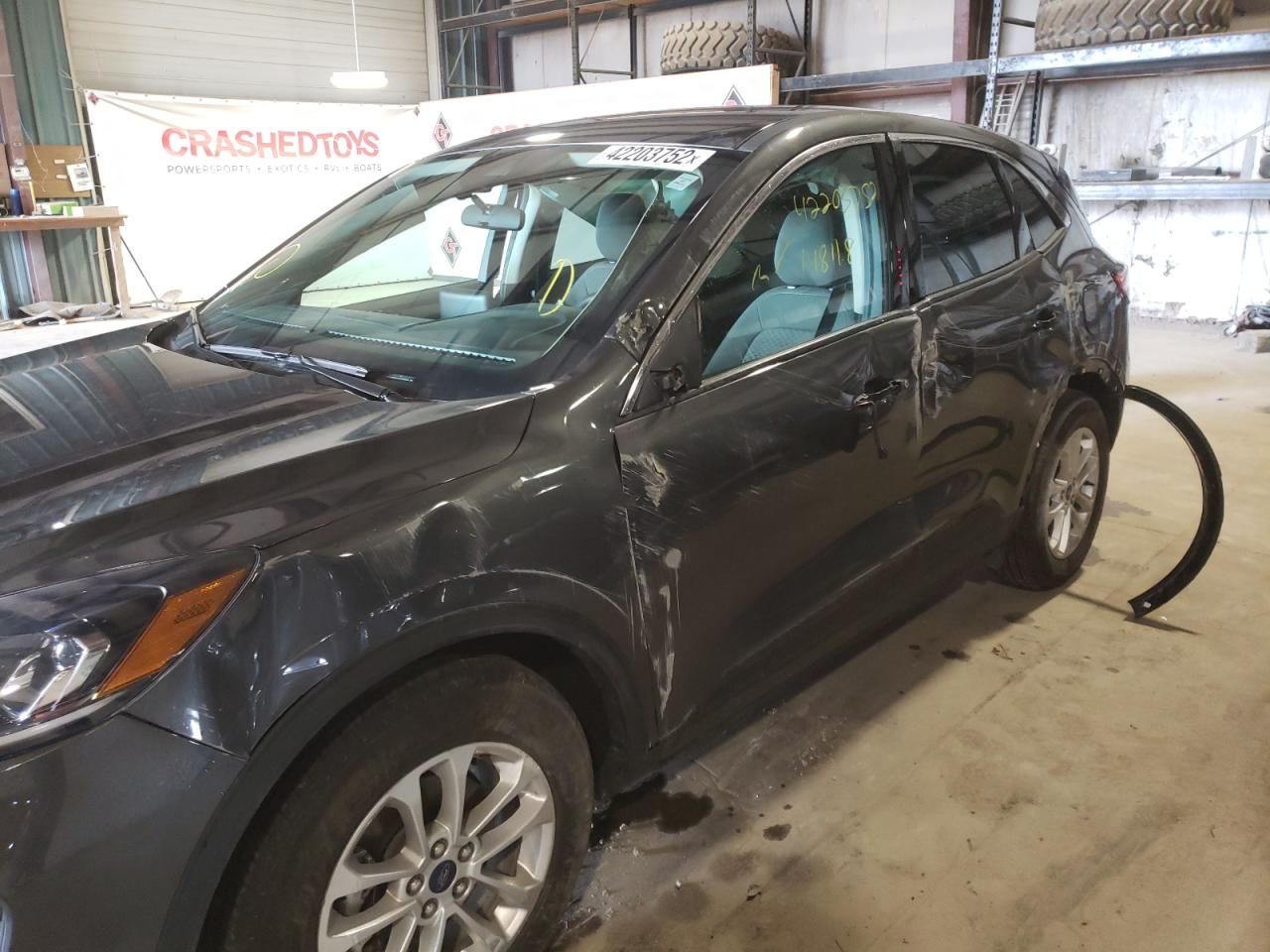 Photo 9 from auction – 2020 FORD ESCAPE SE with VIN 1FMCU0G64LUC09469