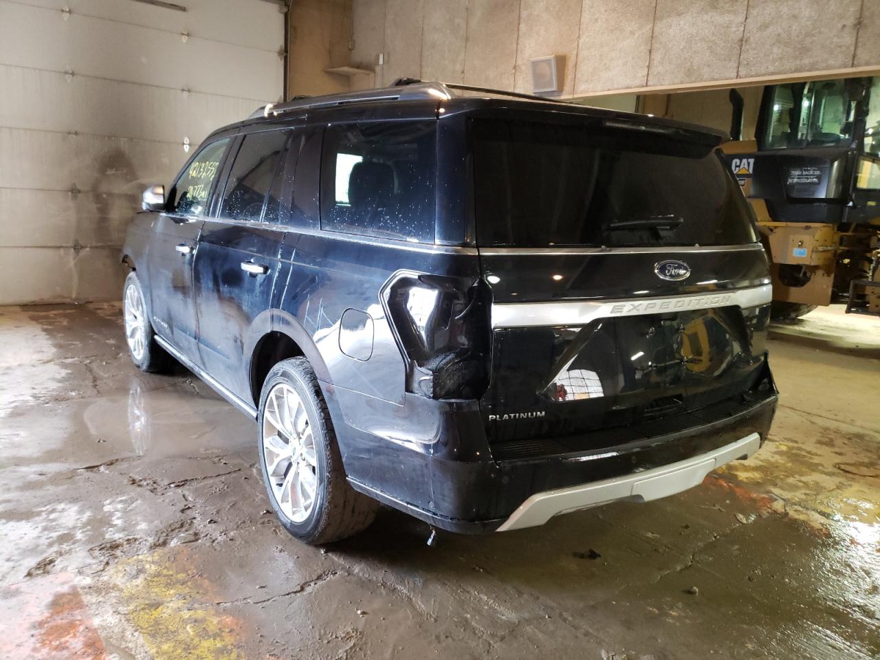 Photo 3 from auction – 2019 FORD EXPEDITION with VIN 1FMJU1MT3KEA72461