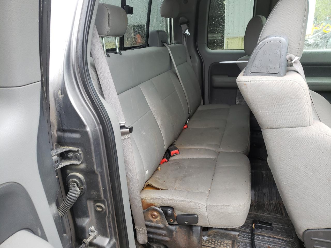 Photo 6 from auction – 2007 FORD F150 with VIN 1FTRX12W47FB52753