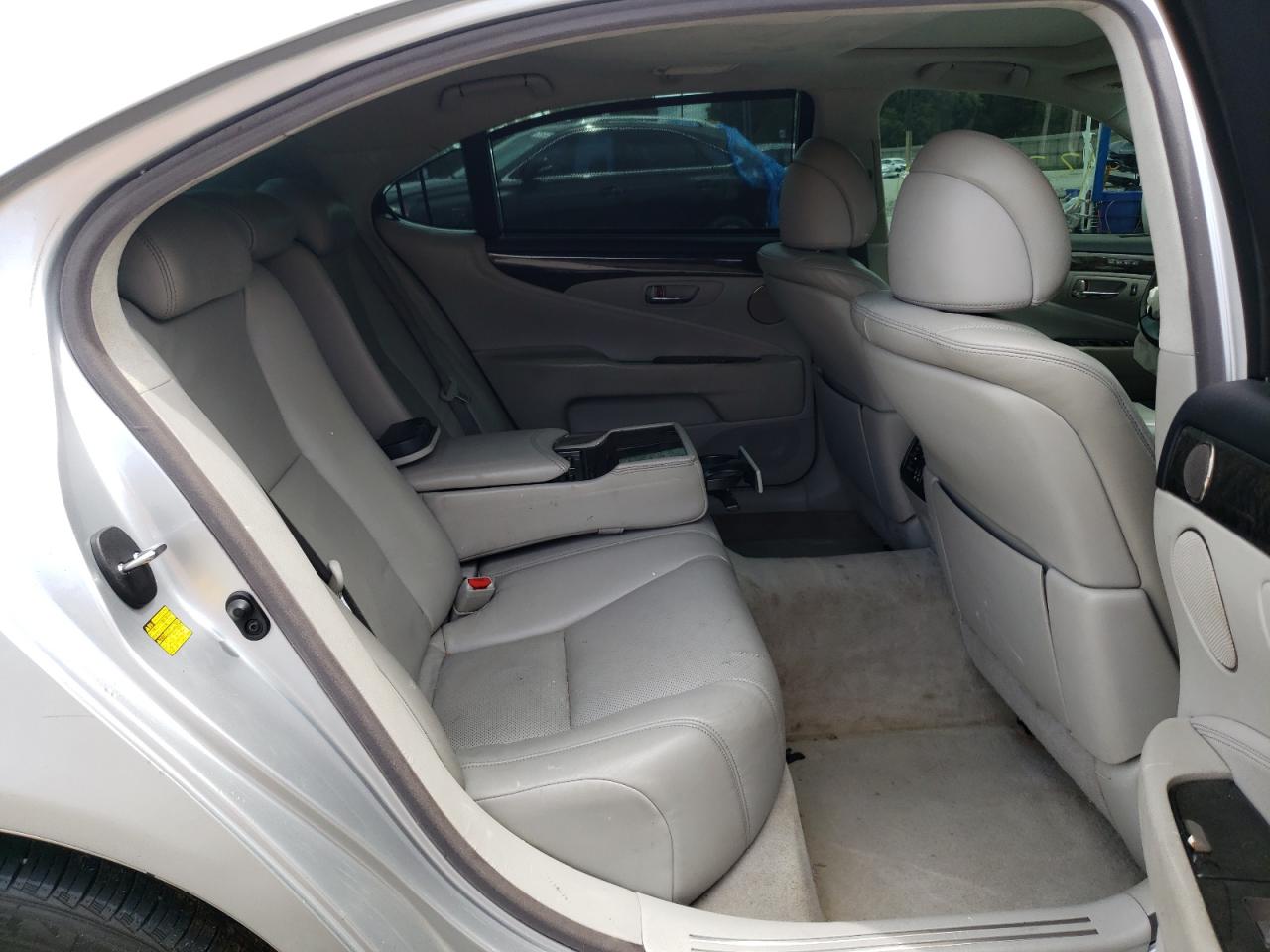 Photo 6 from auction – 2011 LEXUS LS 460L with VIN JTHDL5EF2B5003912