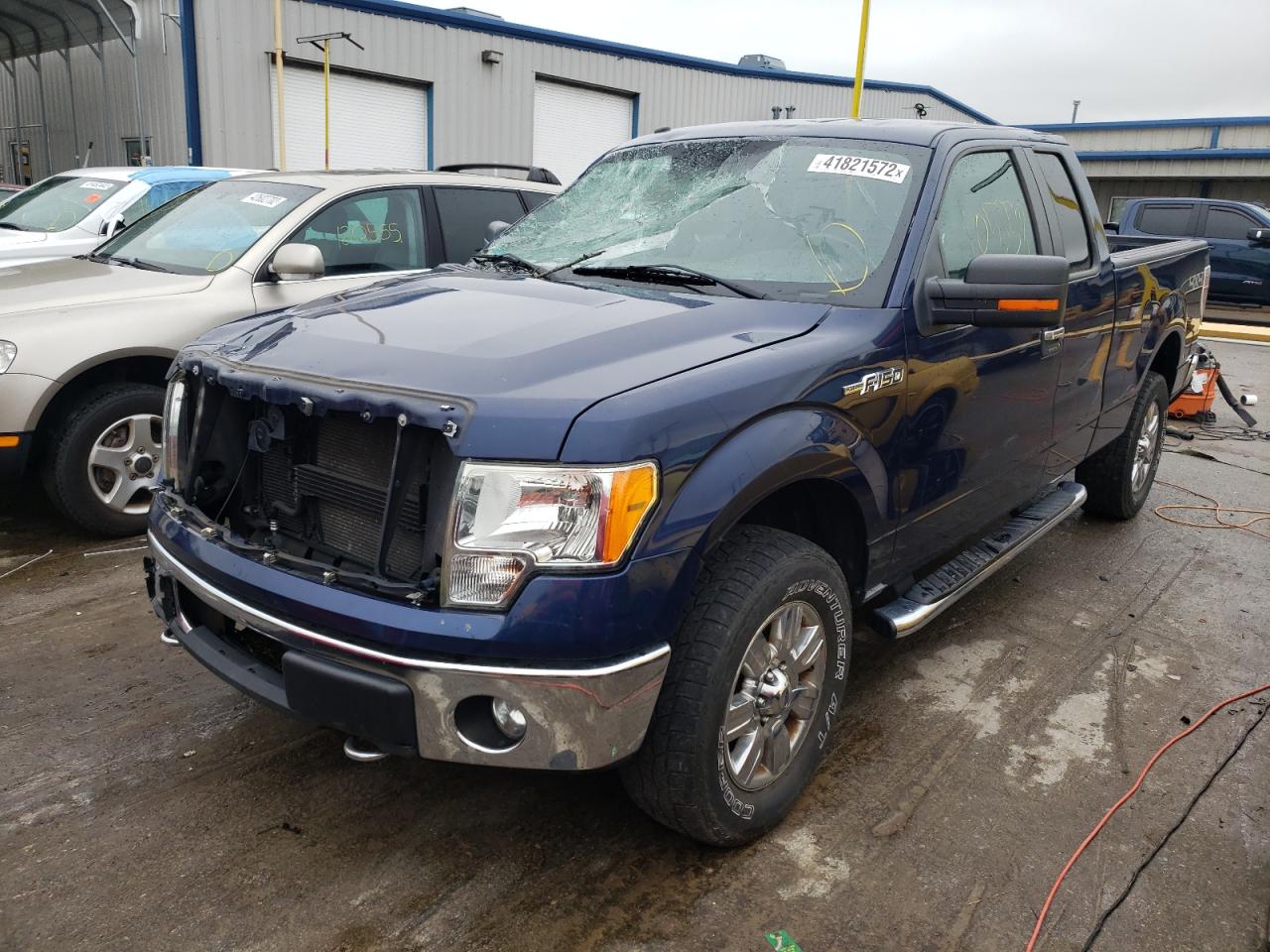 Photo 2 from auction – 2011 FORD F150 SUPER with VIN 1FTFX1EF8BFB38264