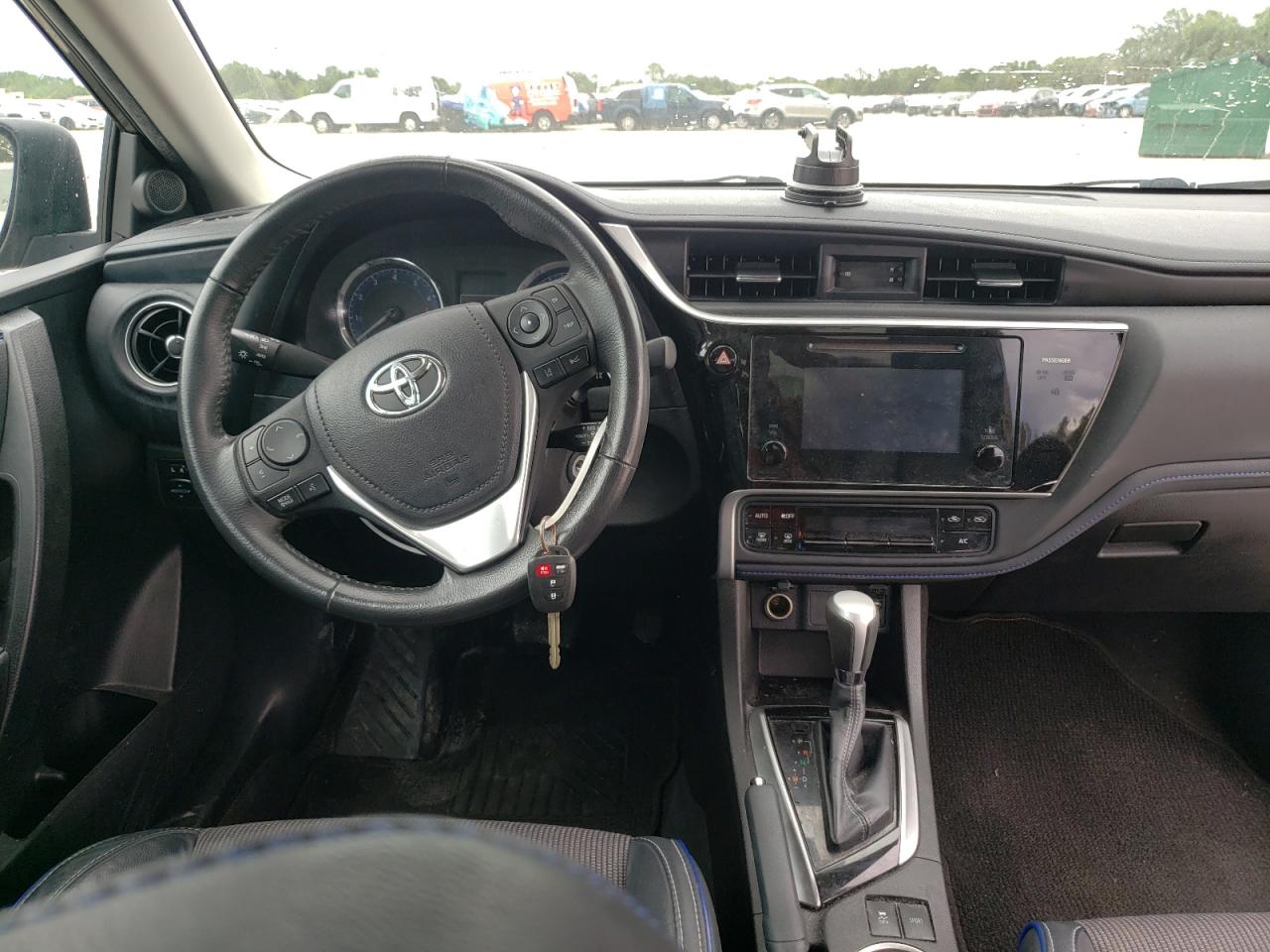 Photo 9 from auction – 2017 TOYOTA COROLLA L with VIN 5YFBURHEXHP601628