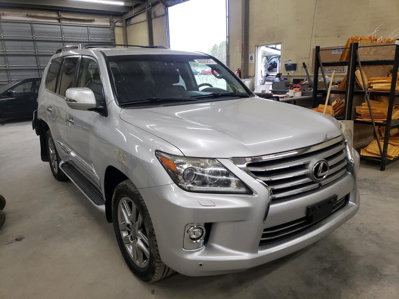 LEXUS LX 570 2014 with VIN JTJHY7AX8E4137412 - Photo from auction