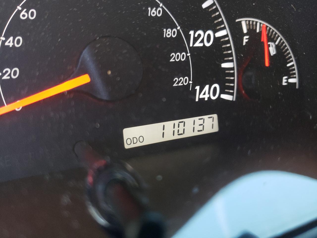 Photo 8 from auction – 2005 TOYOTA CAMRY LE with VIN 4T1BF32K15U108386