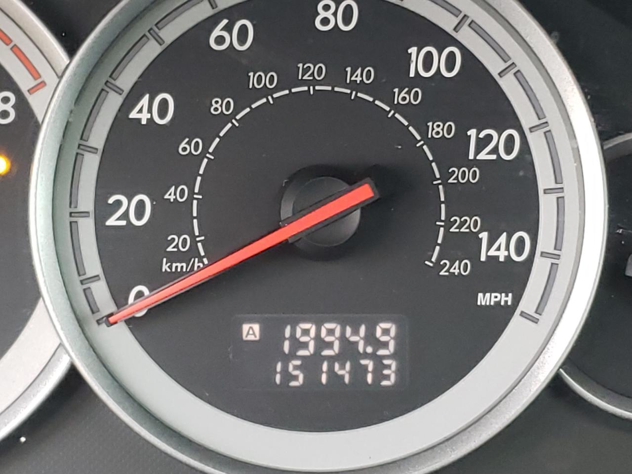 Photo 8 from auction – 2005 SUBARU LEGACY 2.5 with VIN 4S3BP626057350395