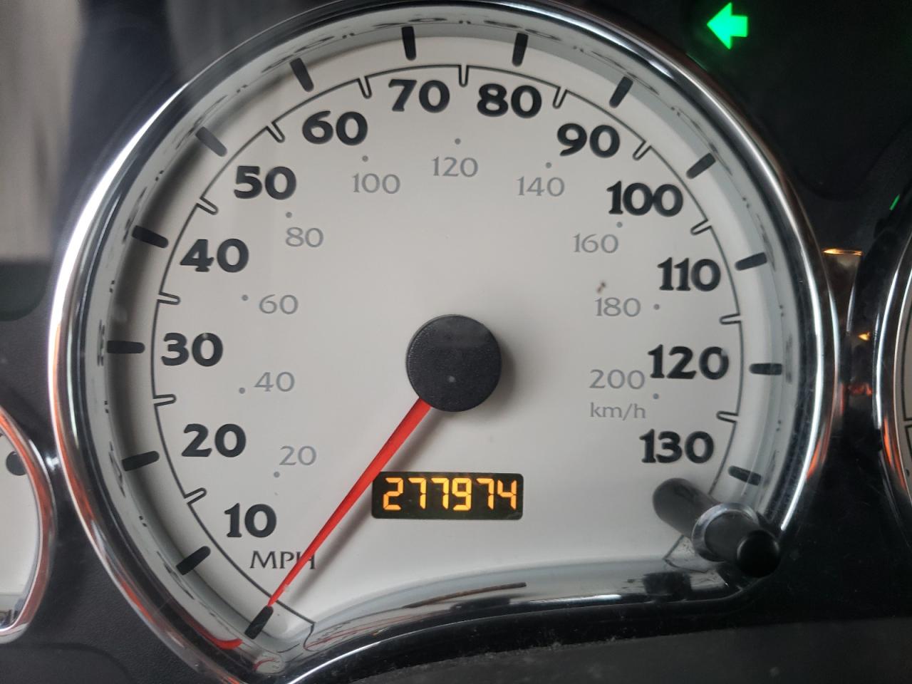Photo 8 from auction – 2004 SATURN VUE with VIN 5GZCZ63454S822709