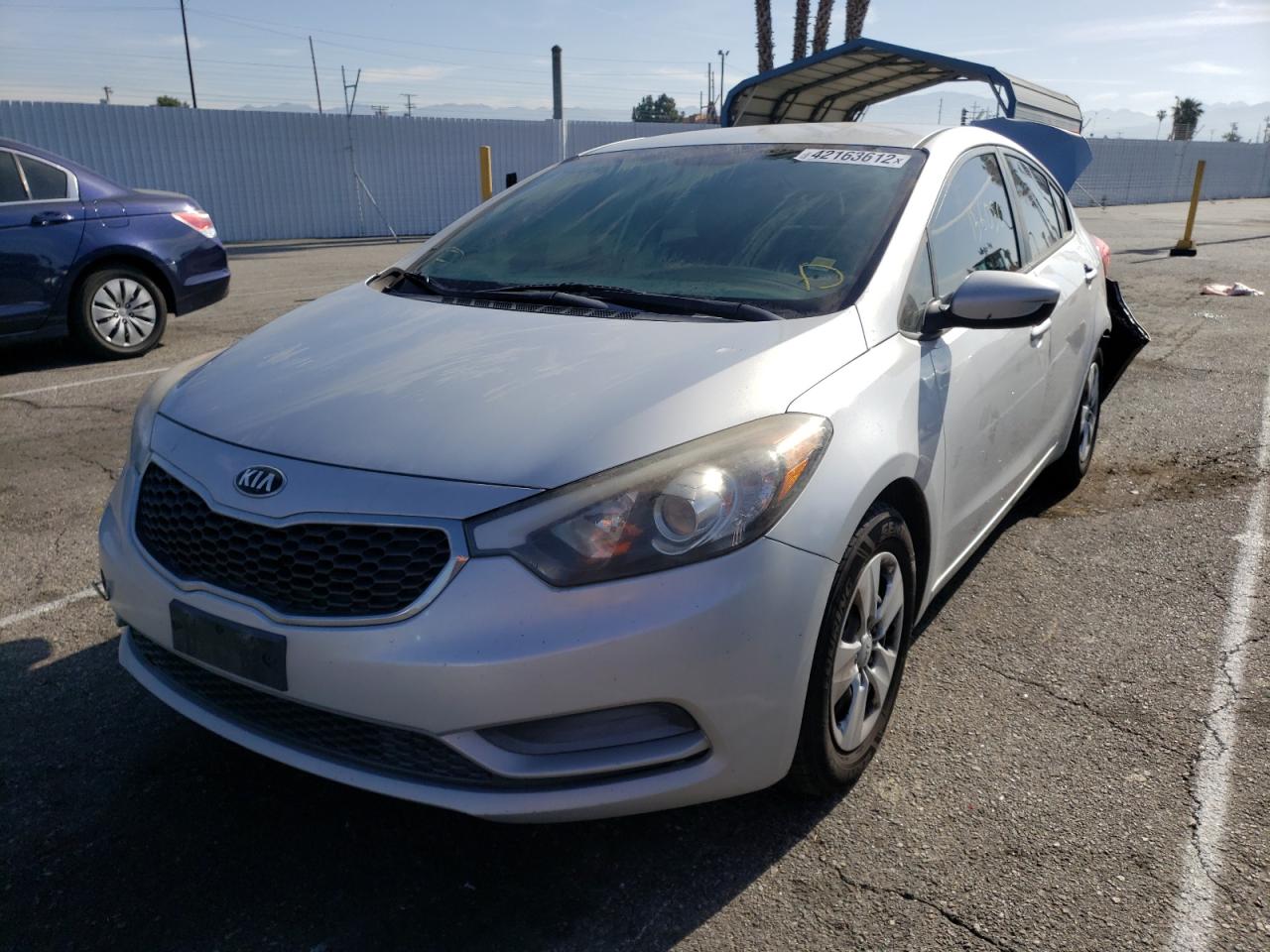 Photo 2 from auction – 2015 KIA FORTE LX with VIN KNAFK4A62F5334859