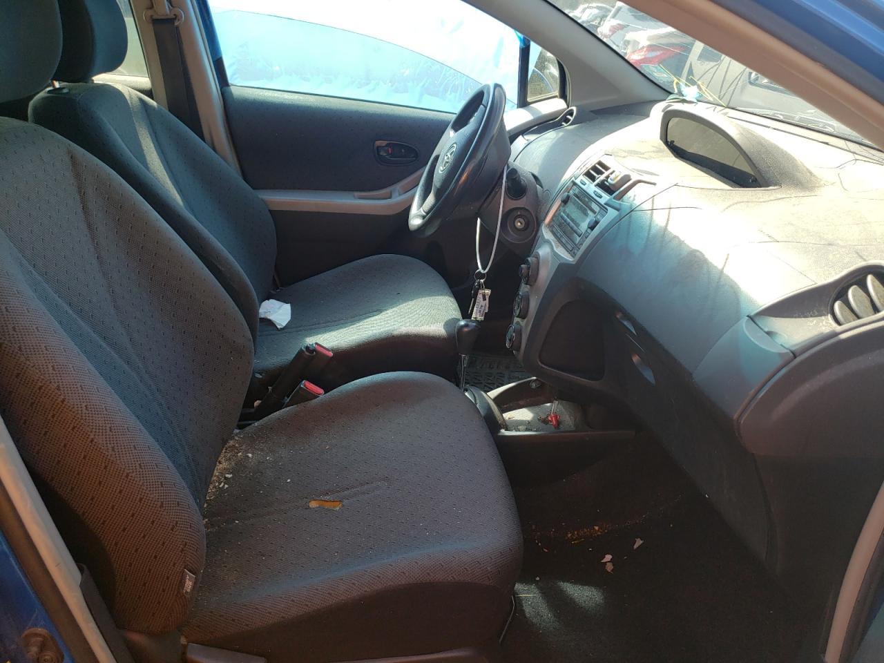 Photo 5 from auction – 2011 TOYOTA YARIS with VIN JTDKT4K35B5330592