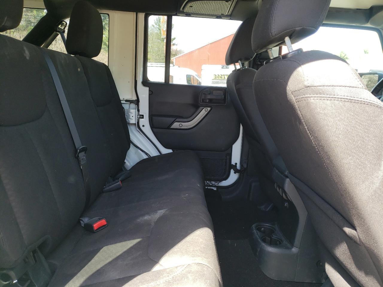 Photo 6 from auction – 2016 JEEP WRANGLER U with VIN 1C4BJWDG7GL251803