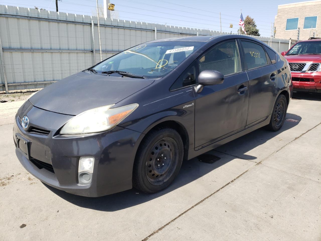 Photo 2 from auction – 2011 TOYOTA PRIUS with VIN JTDKN3DU8B1401561