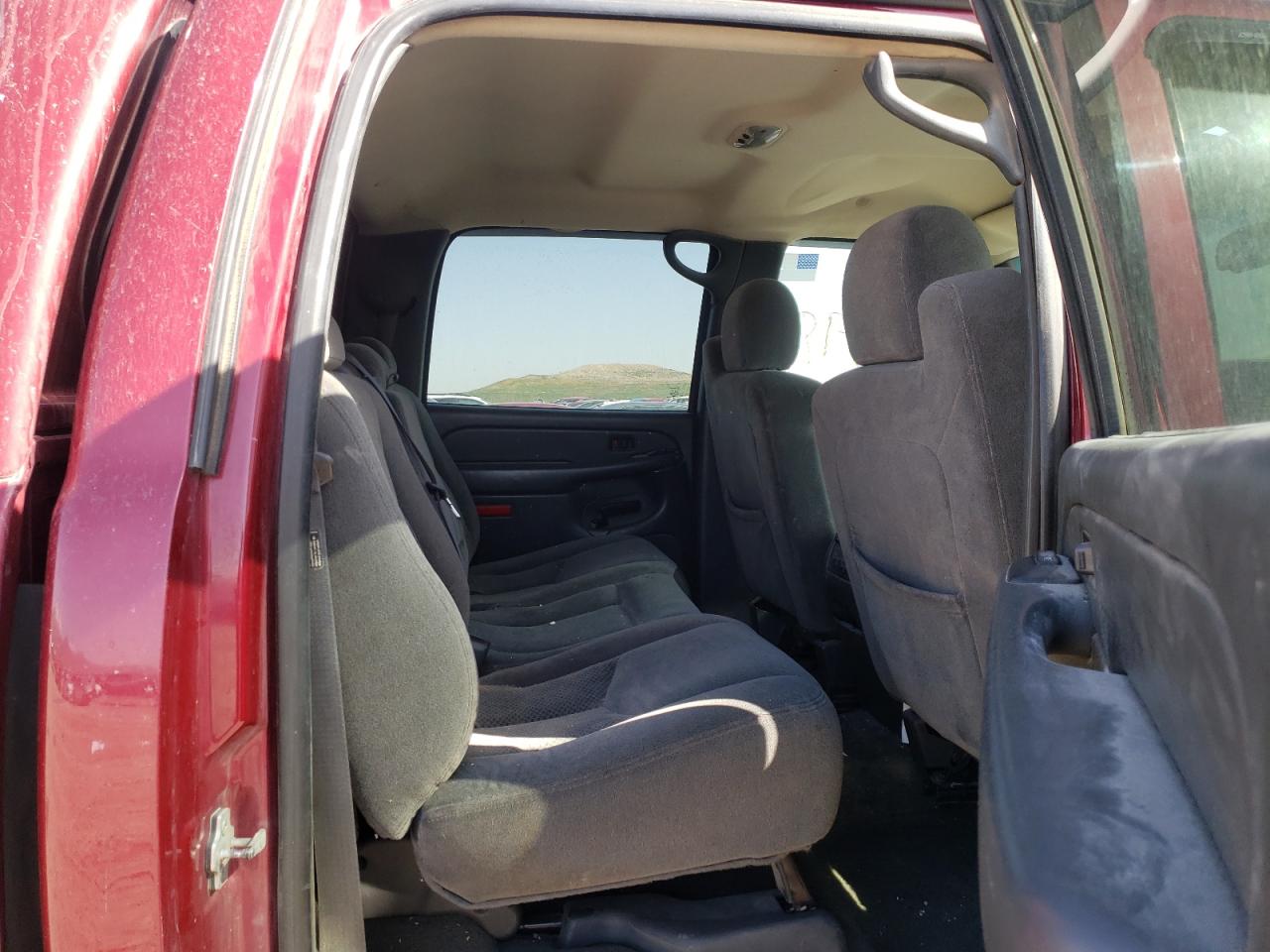Photo 6 from auction – 2005 CHEVROLET SILVERADO with VIN 2GCEK13T351320940