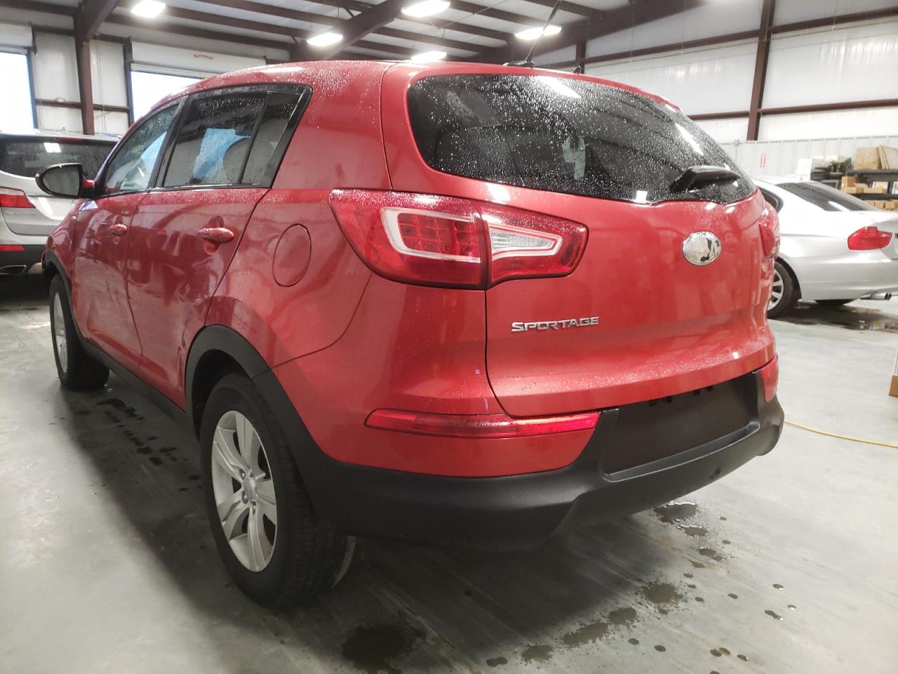 Photo 3 from auction – 2013 KIA SPORTAGE L with VIN KNDPBCA22D7369675