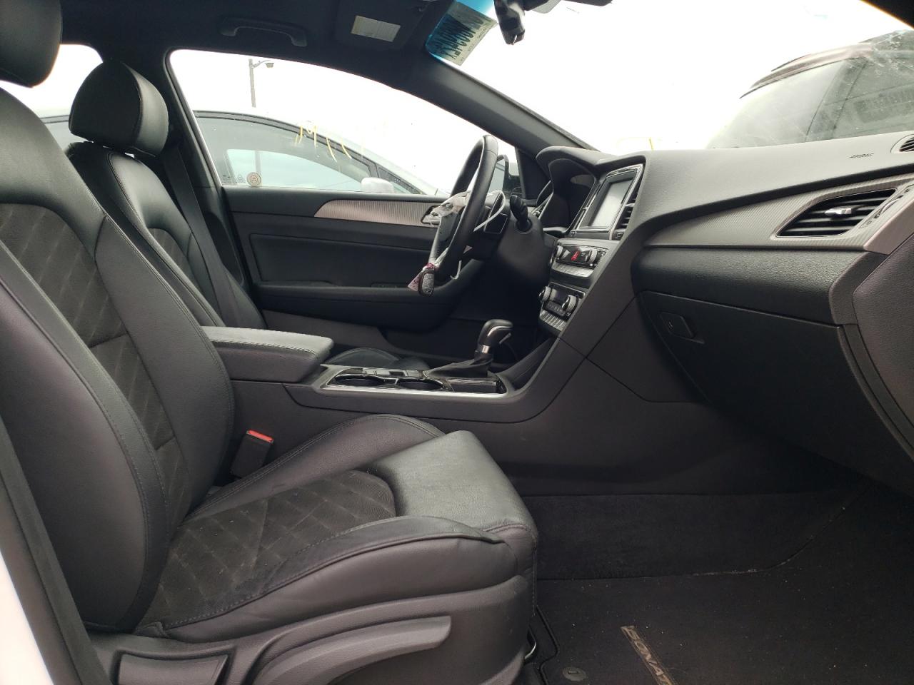 Photo 5 from auction – 2019 HYUNDAI SONATA LIM with VIN 5NPE34AF6KH764464