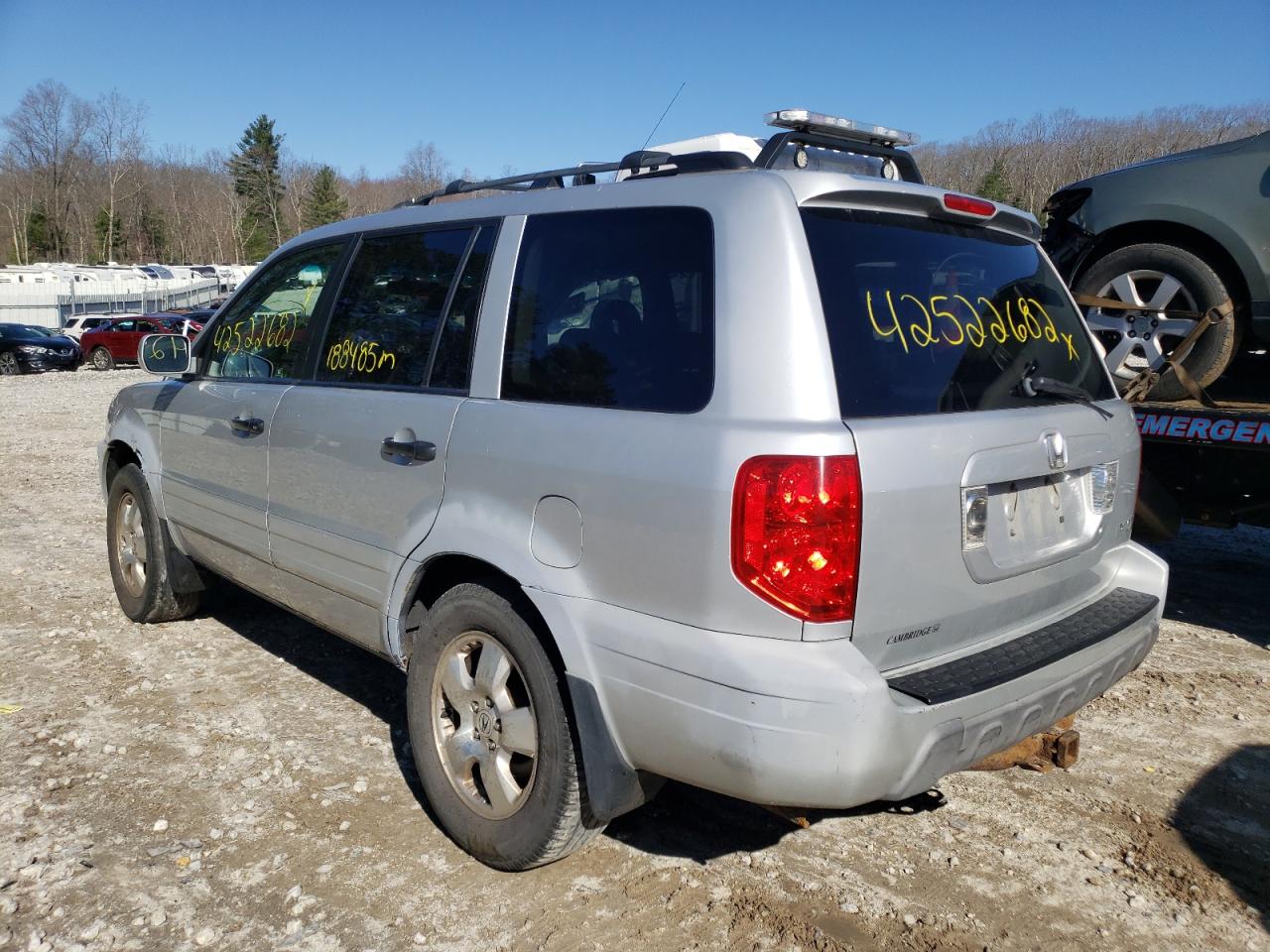 Photo 3 from auction – 2003 HONDA PILOT EXL with VIN 2HKYF18593H512175