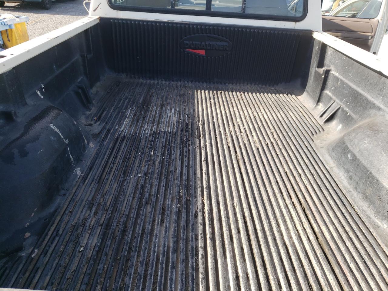 Photo 6 from auction – 1997 FORD F250 with VIN 1FTHF25H3VEB81049