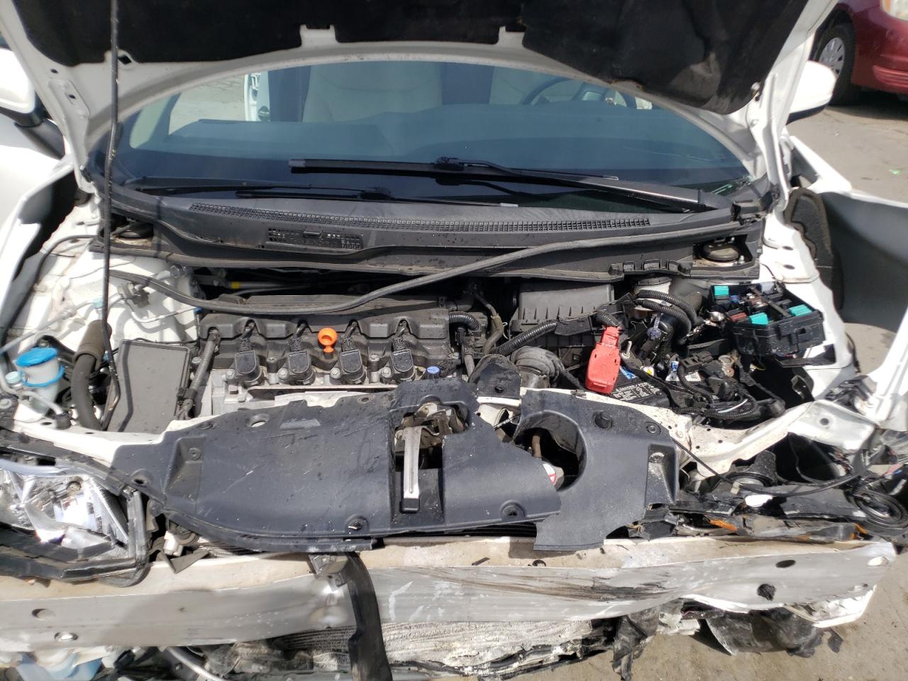 Photo 7 from auction – 2014 HONDA CIVIC LX with VIN 19XFB2F5XEE019849