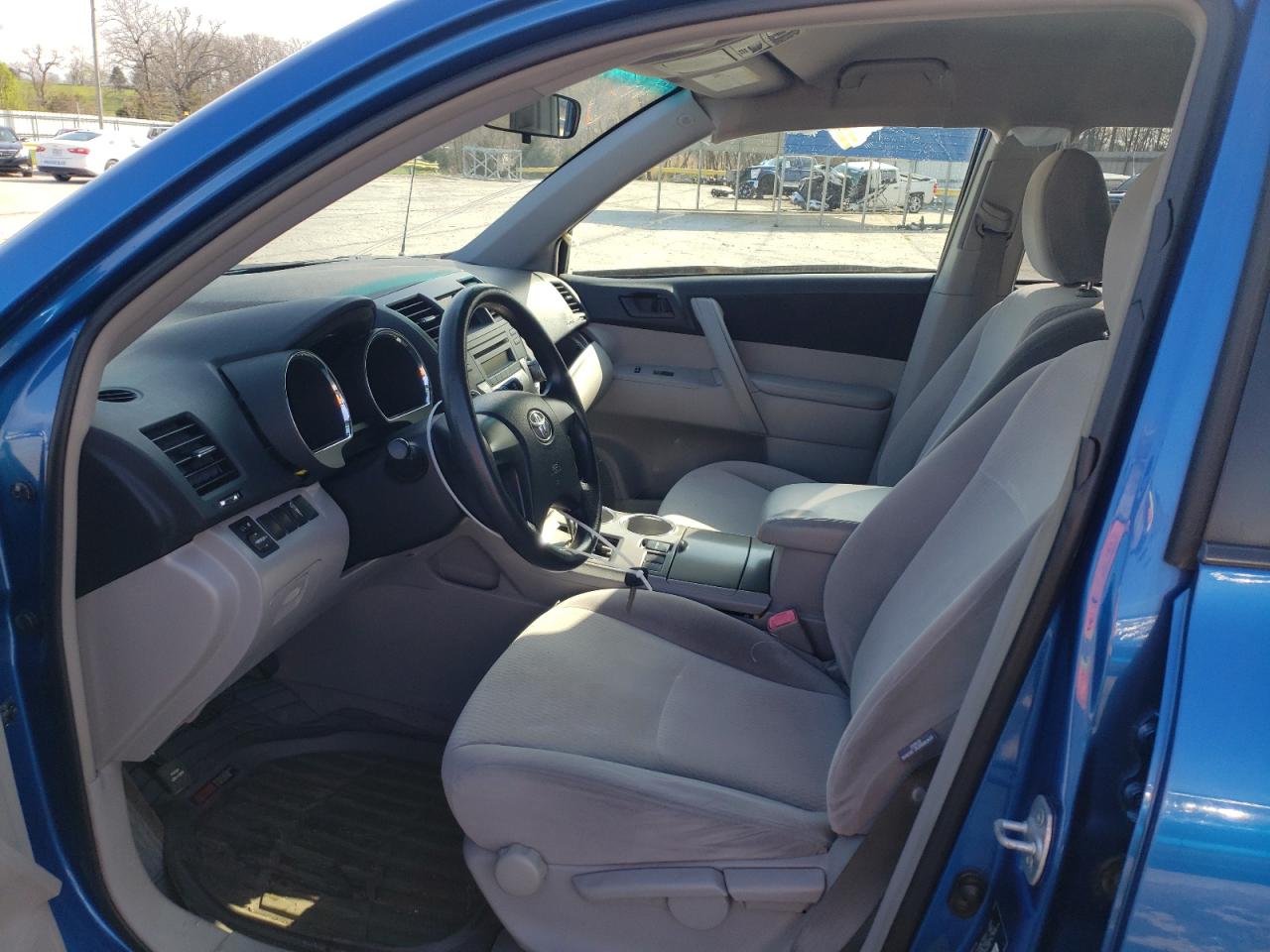 Photo 5 from auction – 2008 TOYOTA HIGHLANDER with VIN JTEDS41A082019931