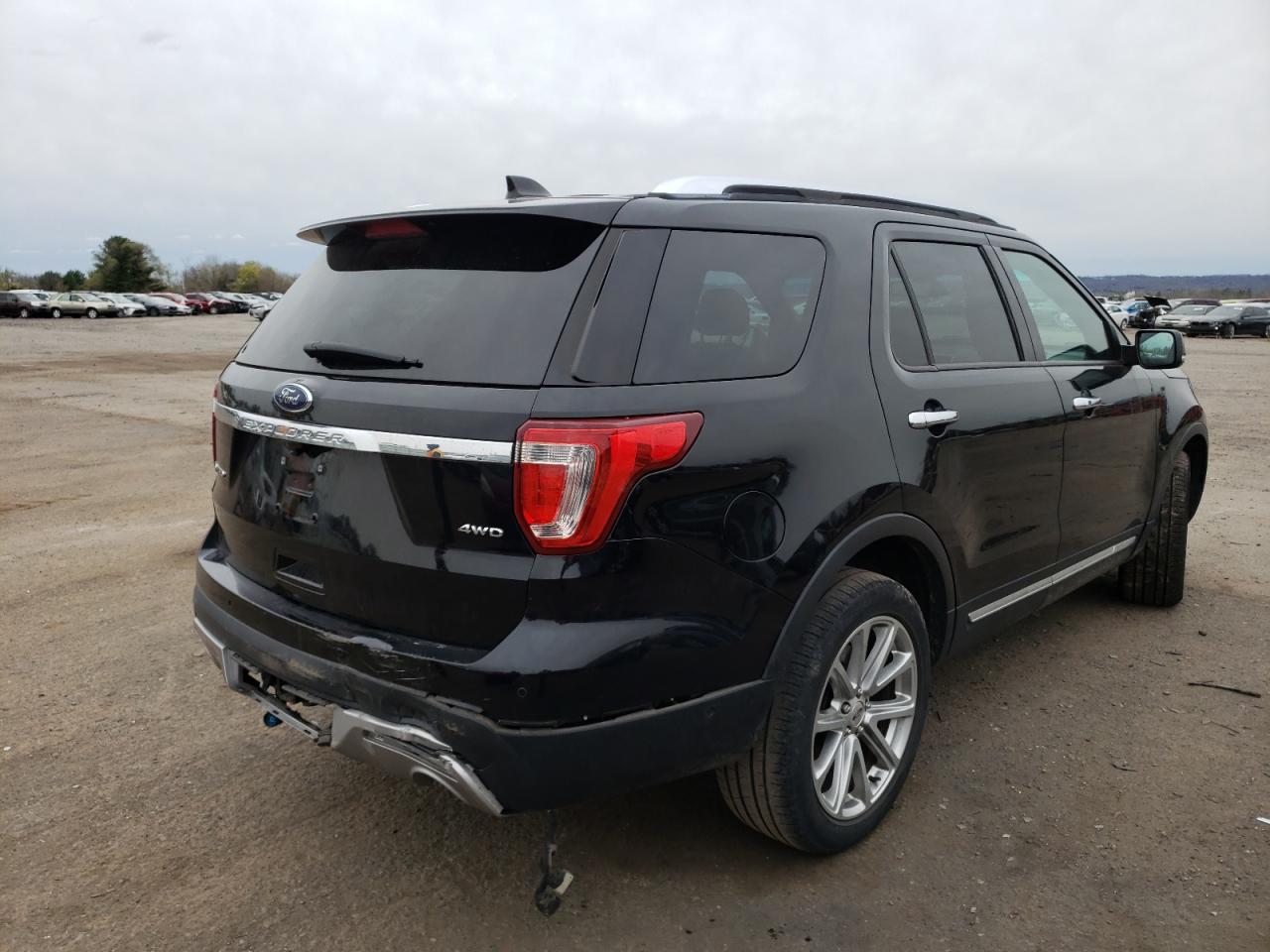 Photo 4 from auction – 2016 FORD EXPLORER L with VIN 1FM5K8F80GGA17227