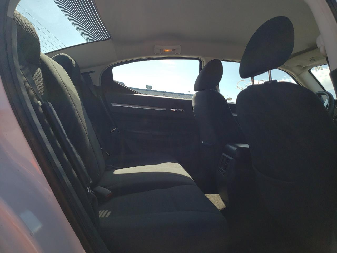 Photo 6 from auction – 2008 DODGE CHARGER with VIN 2B3KA43G68H333334