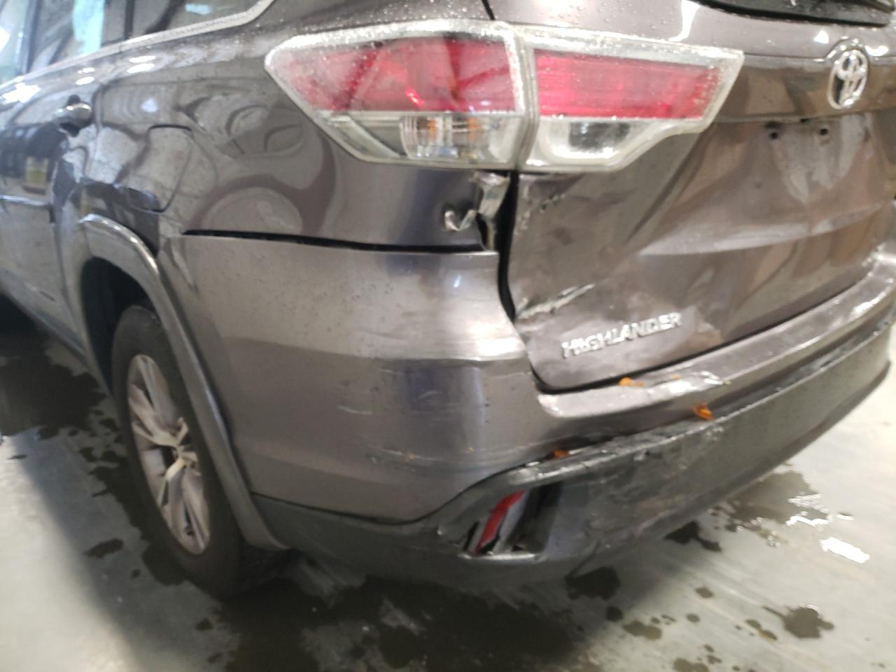 Photo 9 from auction – 2015 TOYOTA HIGHLANDER with VIN 5TDKKRFH5FS118930