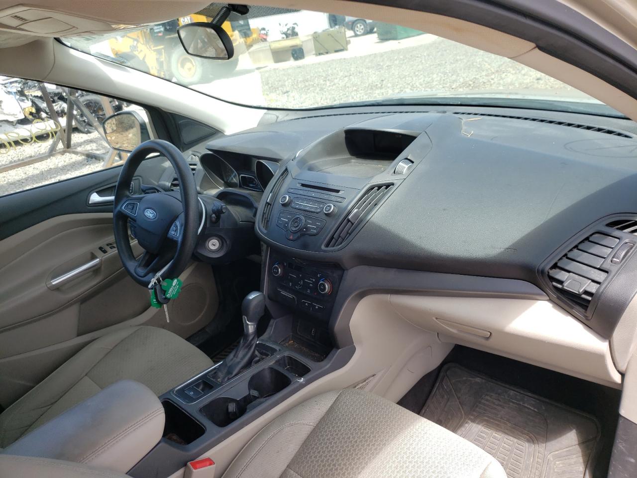 Photo 9 from auction – 2017 FORD ESCAPE SE with VIN 1FMCU9GD2HUF05469