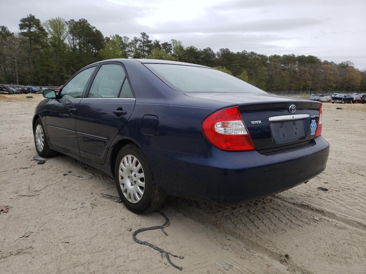 Photo 3 from auction – 2002 TOYOTA CAMRY LE with VIN 4T1BE30K12U513617