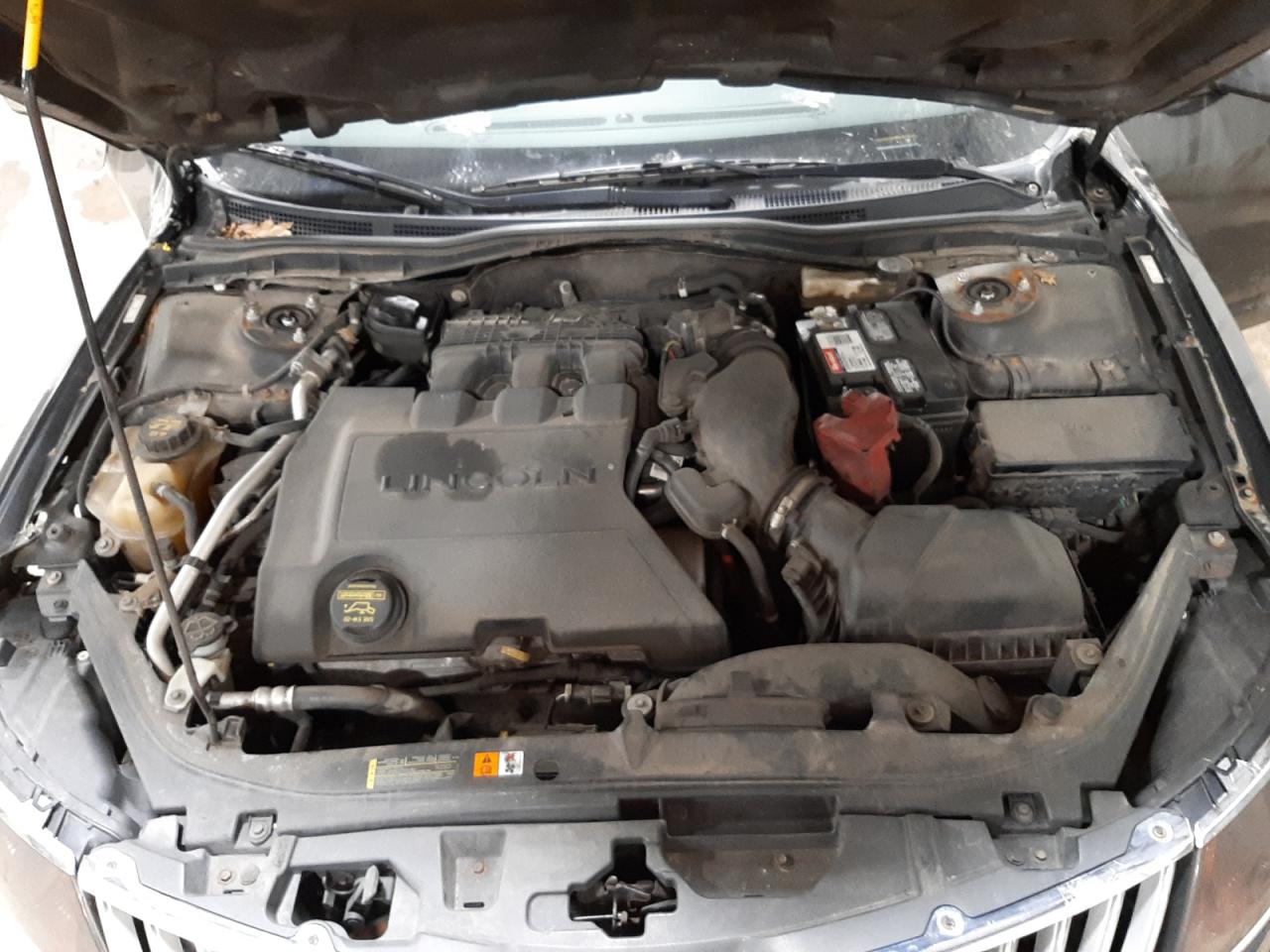 Zdjęcie 7 z aukcji – 2010 LINCOLN MKZ z VIN 3LNHL2GC1AR640267