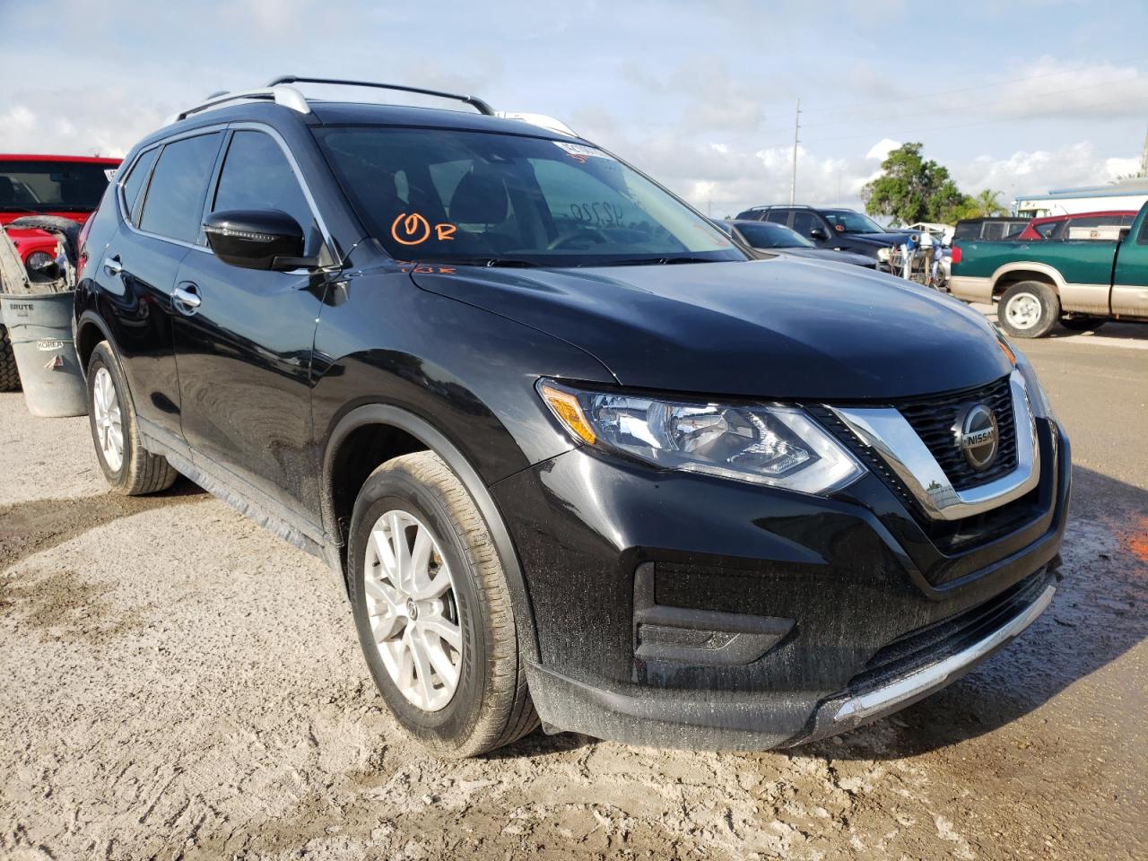 Photo 1 from auction – 2019 NISSAN ROGUE S with VIN 5N1AT2MT0KC845715