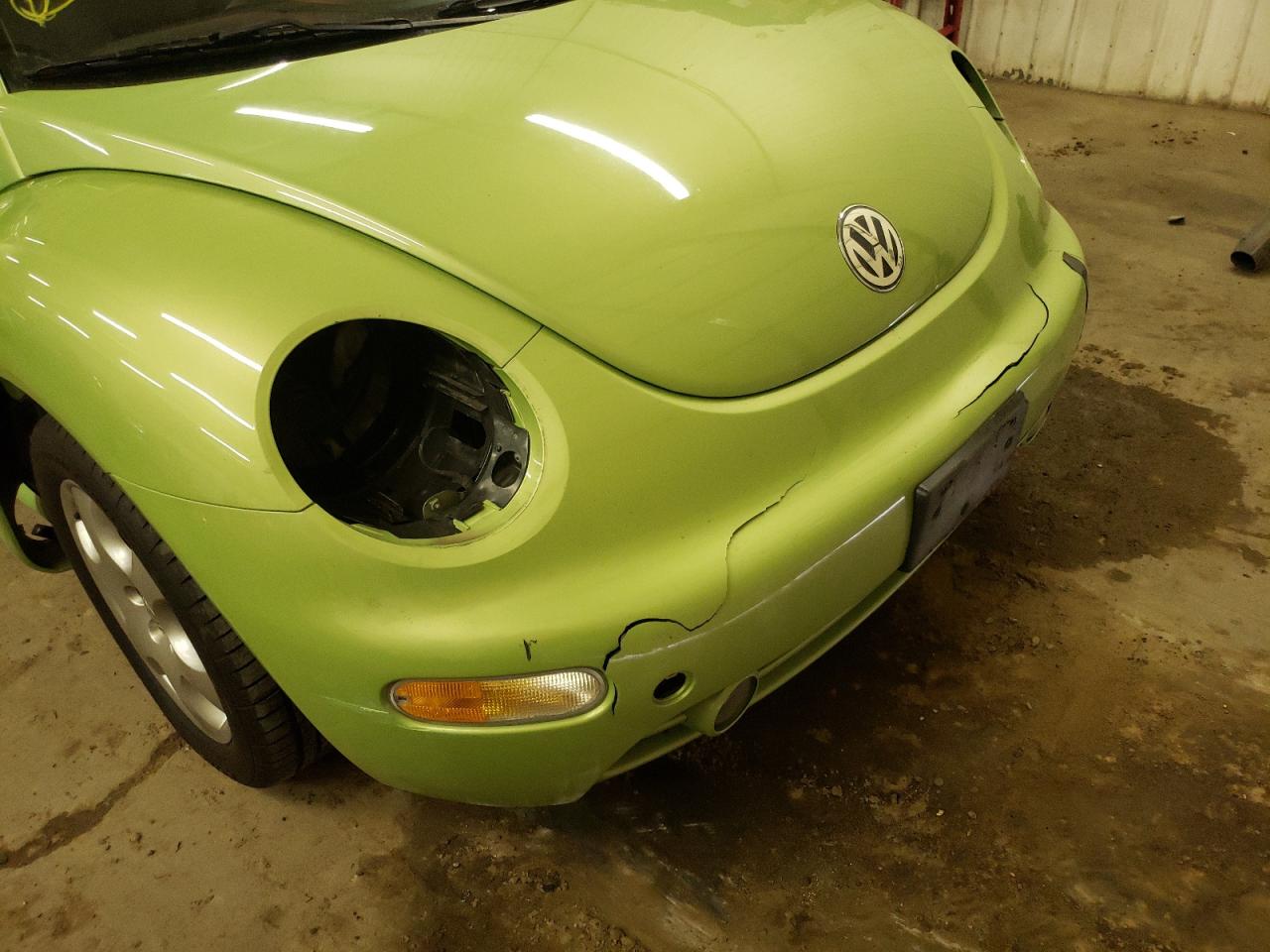 Photo 9 from auction – 2002 VOLKSWAGEN NEW BEETLE with VIN 3VWCB21C72M453010