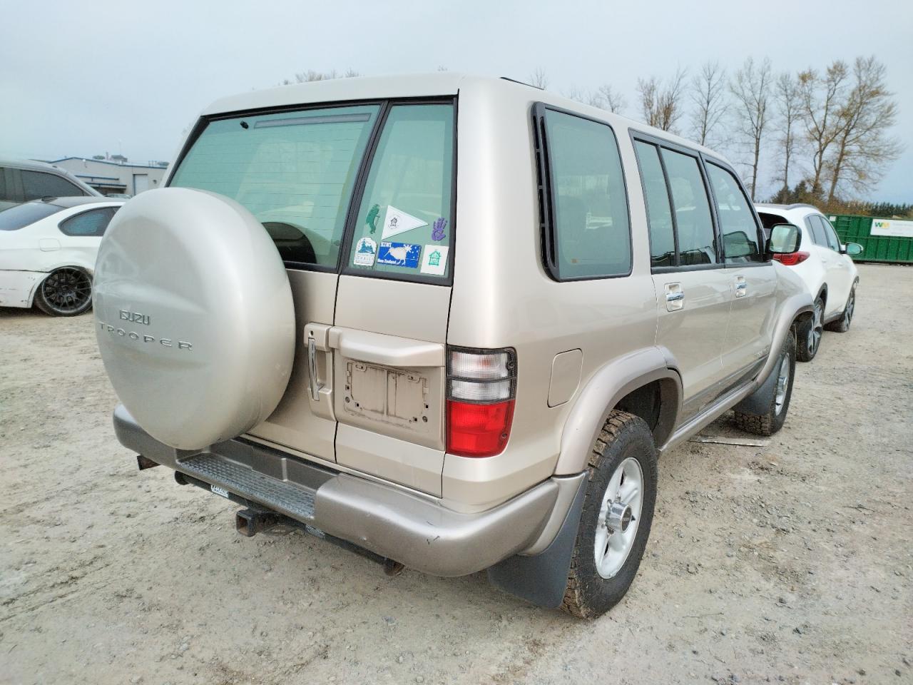 Photo 4 from auction – 2002 ISUZU TROOPER S with VIN JACDJ58X927J12477