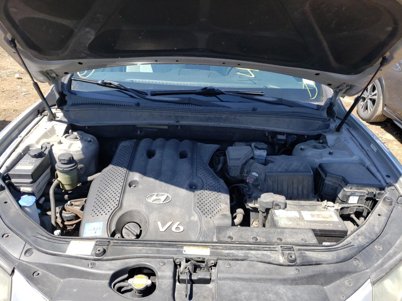 Photo 7 from auction – 2008 HYUNDAI SANTA FE G with VIN 5NMSG13D68H167130
