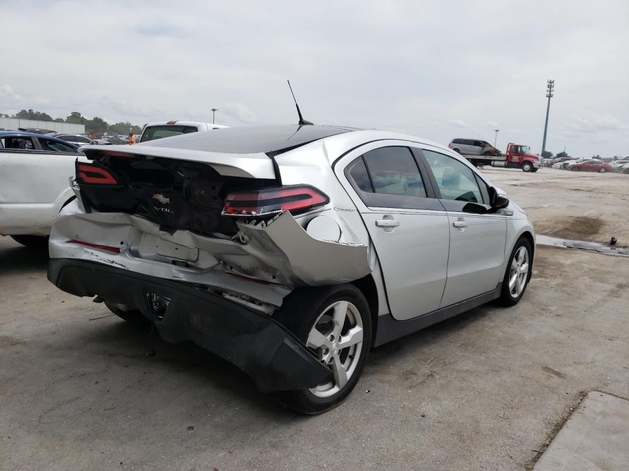 Photo 4 from auction – 2012 CHEVROLET VOLT with VIN 1G1RA6E42CU124666