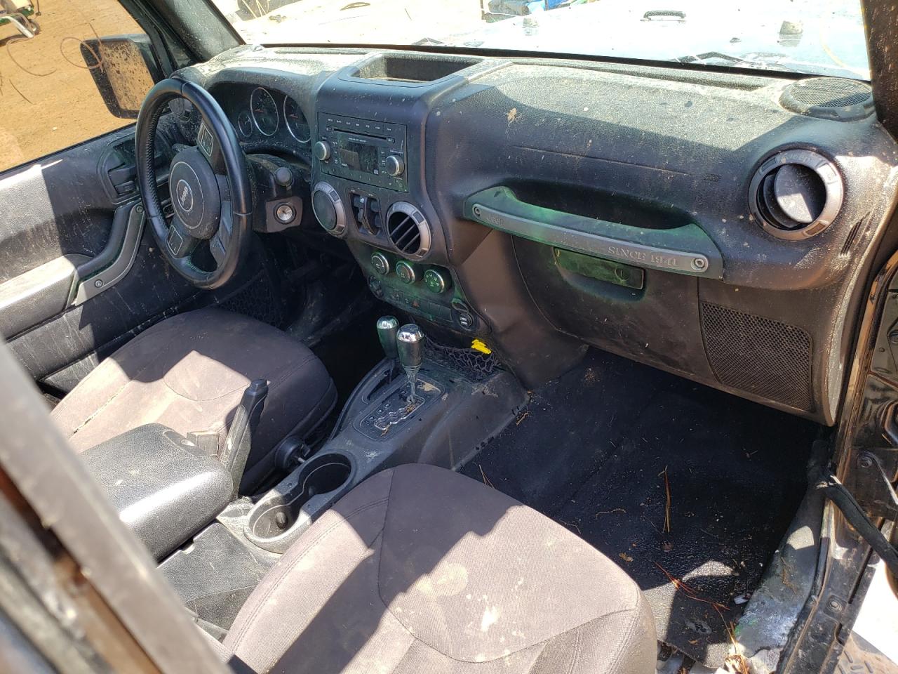 Photo 9 from auction – 2015 JEEP WRANGLER U with VIN 1C4BJWDG7FL523457