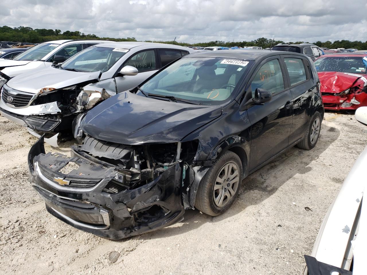 Photo 9 from auction – 2020 CHEVROLET SONIC with VIN 1G1JG6SB7L4114732
